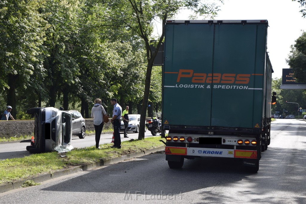 VU LKW PKW Koeln Riehl An der Schanz P17.JPG - Miklos Laubert